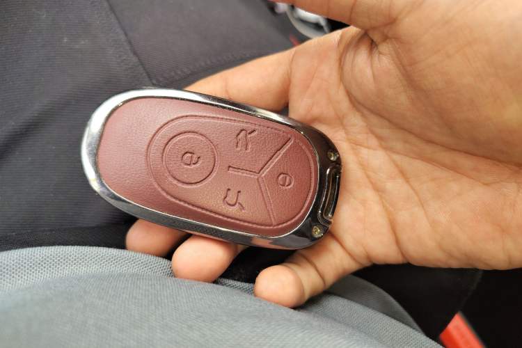 Used SOL X8 2022 Da Sheng Edition 300T DCT Xingzhe Model 7 Seats Vehicle Key