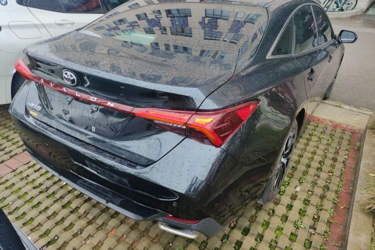 Used Toyota Avalon 2023 2.0L Premium Edition