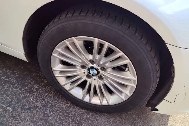 Used BMW 5 Series 2014 525Li Leading Model