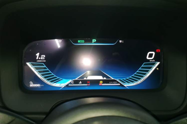 Used BYD Tang 2018 2.0T Automatic SmartConnect Prestige 7-Seater China V Standard