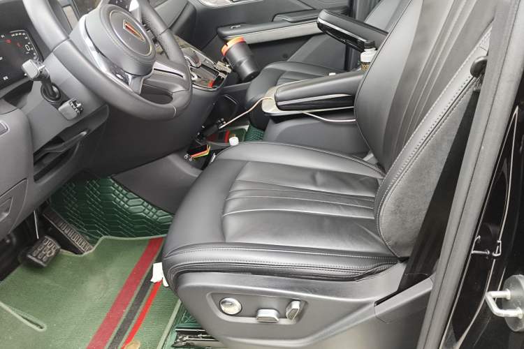 Used Hongqi HQ9 2023 2.0T Smart Connect Flagship Edition Left Front Seat
