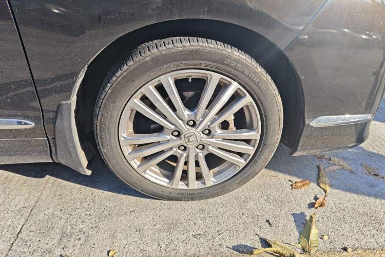 Used Honda Elysion 2016 2.4L Classic Edition
