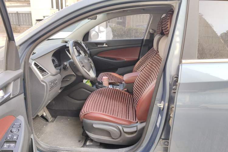 Used Hyundai Tucson 2015 1.6T Dual-Clutch Two-Wheel-Drive Leading Model