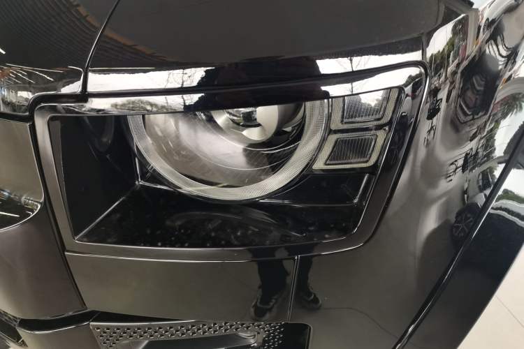 Used Land Rover Defender 2020 110 P400 SE