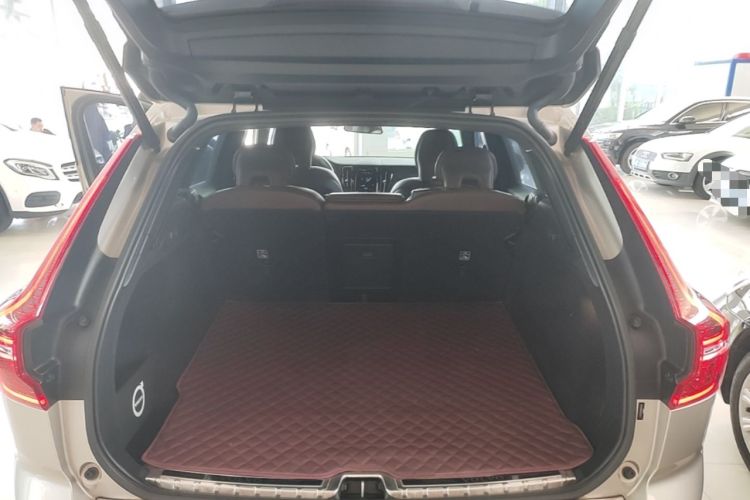 Used Volvo XC60 2021 T5 4x4 Smart Luxury Edition
