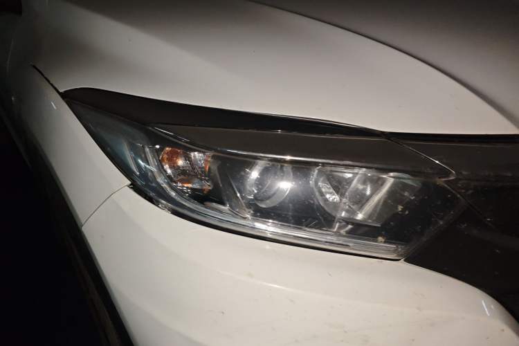Used Honda Vezel 2020 1.5L CVT Pioneer Edition Right Front Headlight