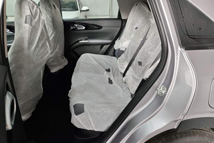 Used Geely Galaxy Geome 2026 Model 310km Youth Edition Left Rear Seat