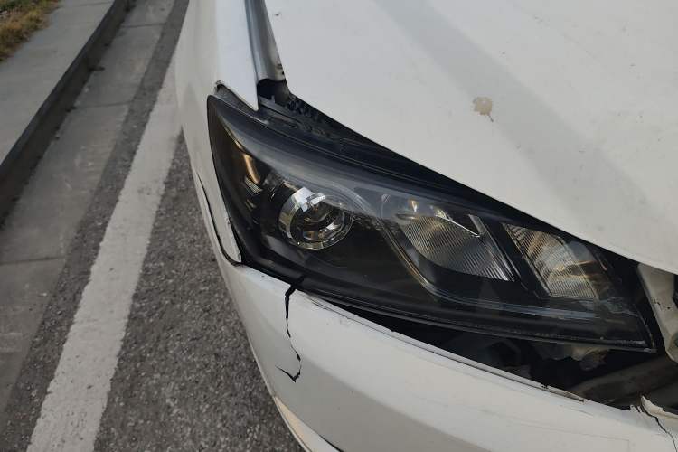 Used Geely Auto Emgrand 2015 Sedan 1.5L Manual - Top Trim Level