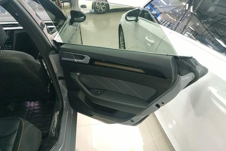 Used Volkswagen FAW-Volkswagen CC 2023 380TSI Striking Edition