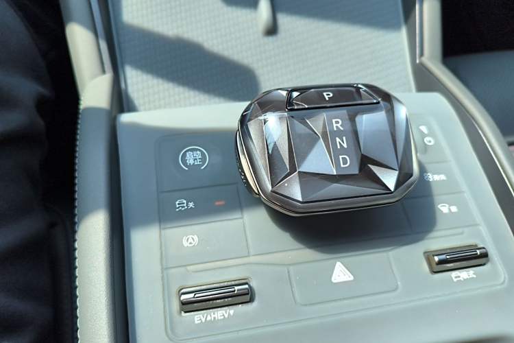 Used BYD Qin L 2024 DM-i 120KM Beyond Model
