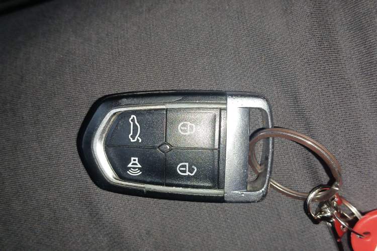 Used BORGWARD BX7 2018 28T 2WD Comfort Version 5 Seats China VI Emission Standard
