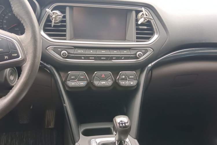 Used GAC Trumpchi GS4 2015 200T Manual Luxury Edition
