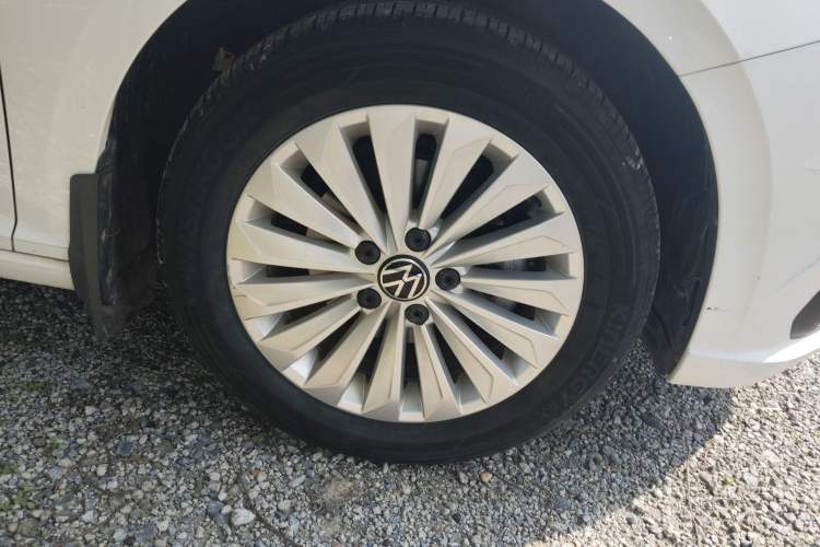 Used Volkswagen Lavida 2022 1.5L Automatic Comfort Edition
