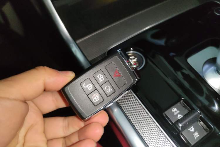 Used Jaguar XEL 2024 2.0T 250 PS R-DYNAMIC S Advanced Sport Edition