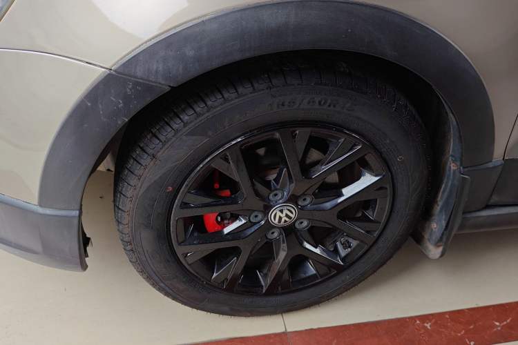 Used Volkswagen Polo 2014 1.6L Cross Polo Automatic