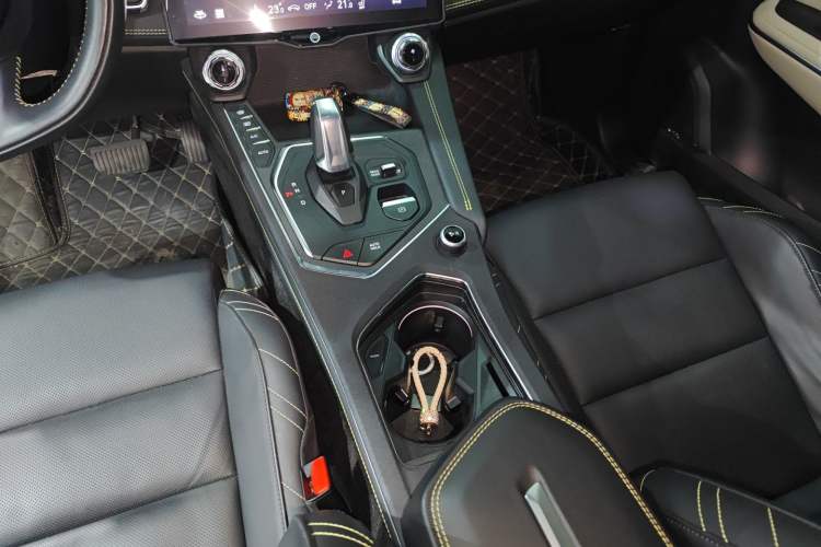 Used Lynk & Co 05 2020 2.0TD Two-Wheel Drive Shine Halo