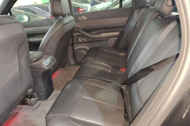 Used Nio ES7 2022 75 kWh Left Rear Seat