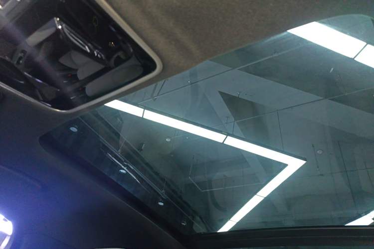 Used Land Rover Range Rover Velar 2017 P380 R-DYNAMIC SE