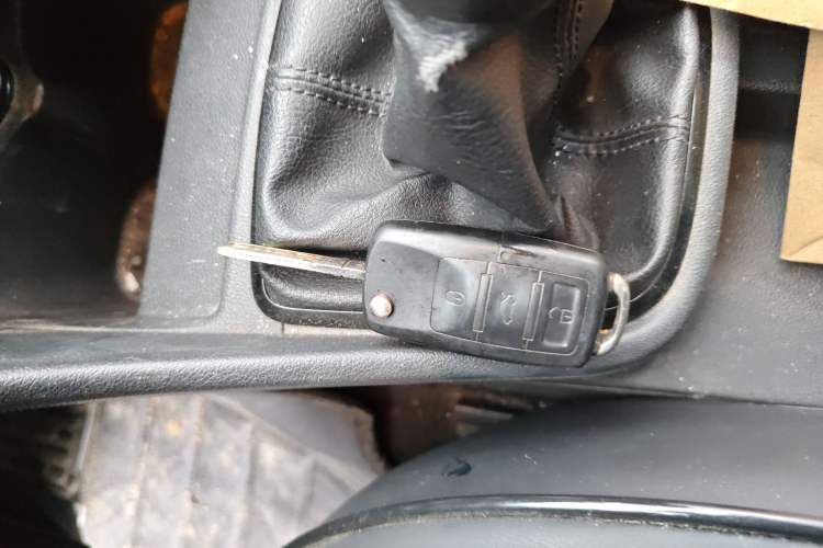 Used Volkswagen Santana 2015 1.6L Manual Fashion Edition