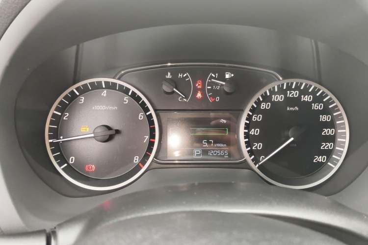 Used Nissan Sylphy 2018 1.6XV CVT Deluxe Edition Instrument Cluster