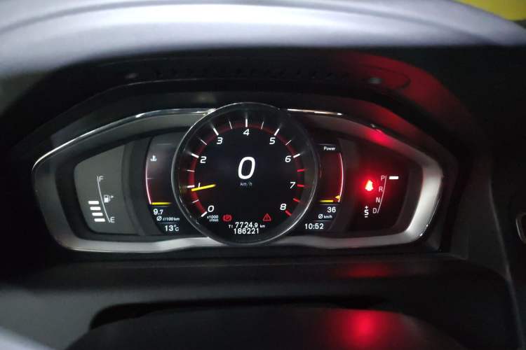 Used Volvo XC60 2015 T5 Smart Upgrade Model
