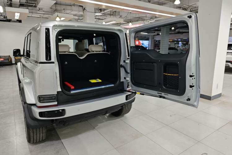 Used iCAR V23 2025 501 Four-Wheel Drive Advanced Version