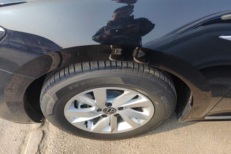 Used Volkswagen Passat New Energy 2025 430 PHEV Hybrid Business Edition Left Front Wheel Hub