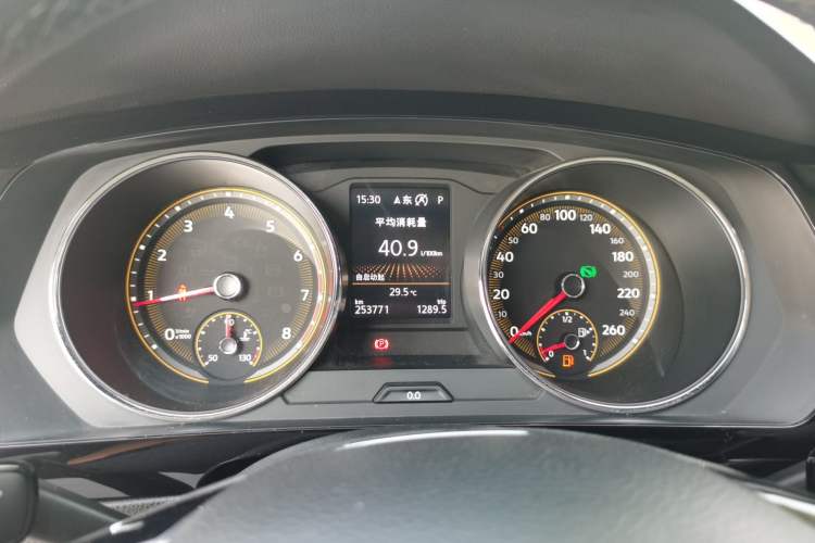 Used Volkswagen Tiguan L 2019 380TSI Automatic All-Wheel Drive Luxury Edition with 7 Seats China VI Standard Instrument Cluster