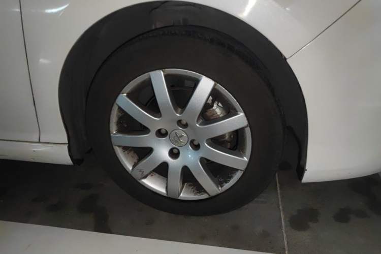 Used Peugeot 308 2014 Enjoy Edition Classic 1.6L Automatic Premium Model
