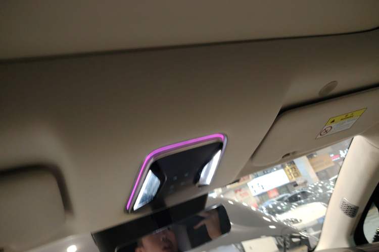 Used Denza N9 2025 Flagship Model
