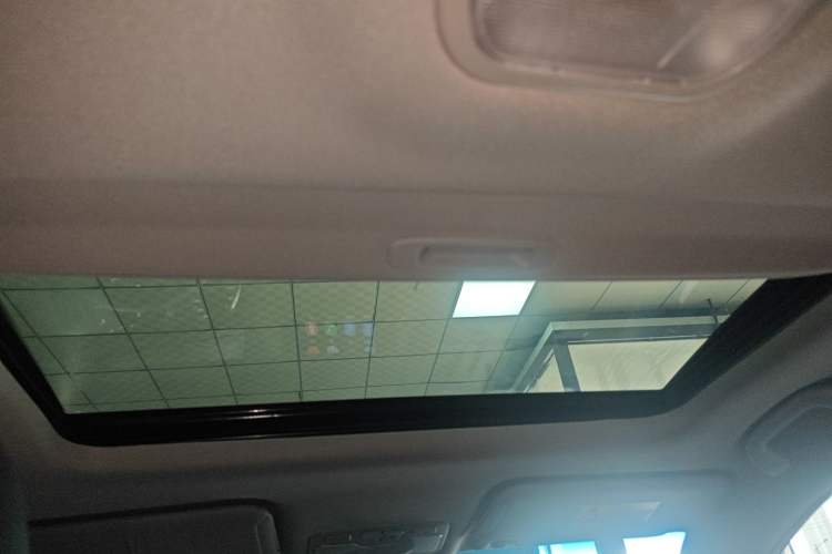 Used JAC Refine S3 2017 1.6L CVT Smart Connect Model