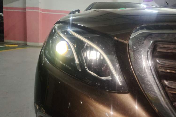 Used Mercedes-Benz E-Class 2017 E 300 L Sporty and Stylish Model