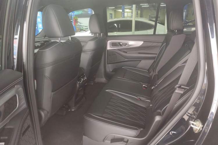 Used GAC Trumpchi GS8 2025 Linghang Series 2.0 TGDI Two-Wheel-Drive Luxury Edition 5 Seats Left Rear Seat