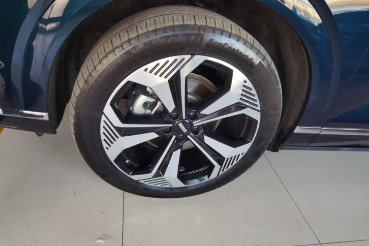 Used Wey Lanshan 2025 Four-Wheel Drive Max
