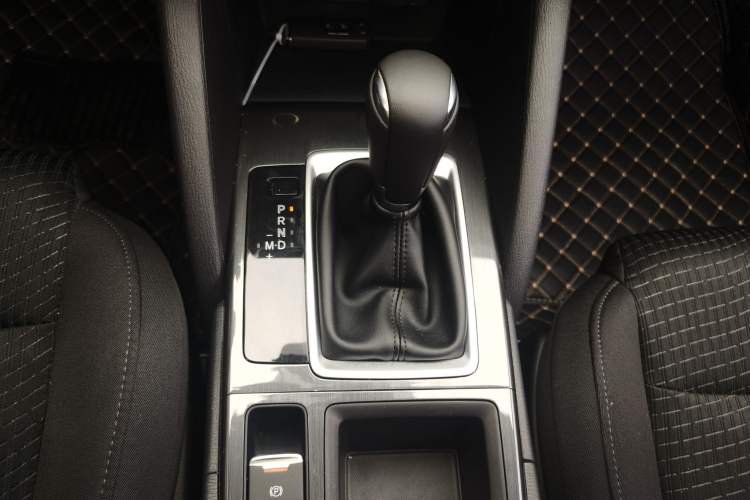 Used Mazda CX-5 2015 2.0L Automatic Two-Wheel Drive Urban Version Gear Lever