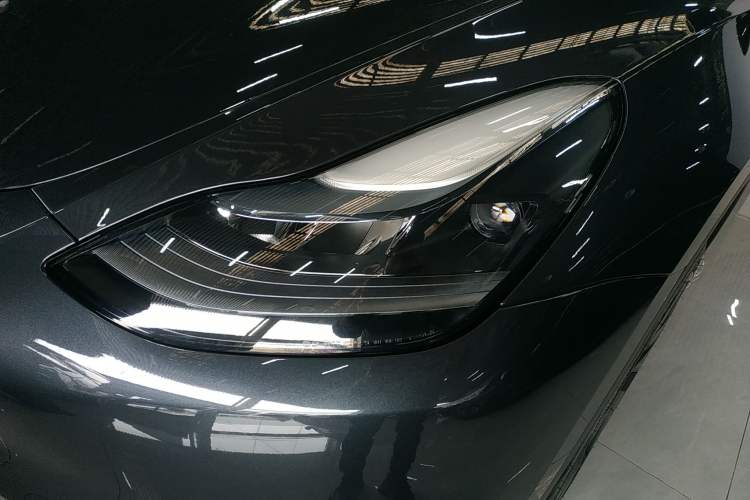 Used Tesla Model Y 2024 Rear-Wheel-Drive Version
