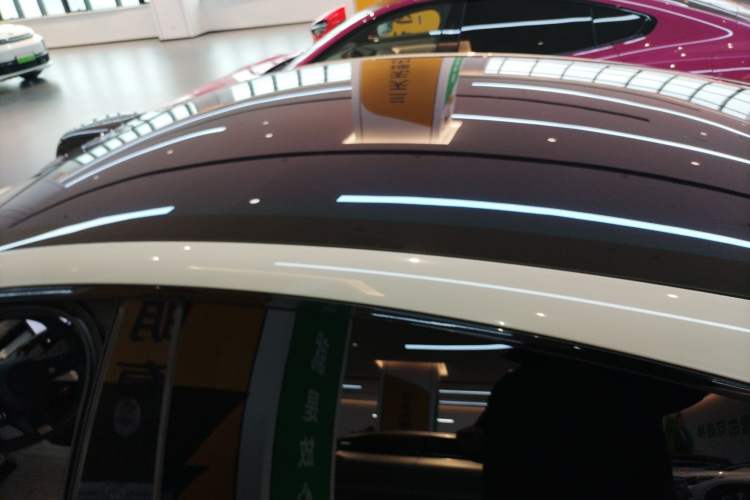 Used Xiaomi Auto SU7 2024 Four-Wheel Drive Ultra-Long Range Advanced Intelligent Driving Max Edition
