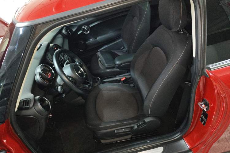Used MINI 2016 1.2T ONE Pioneer Edition Left Front Seat