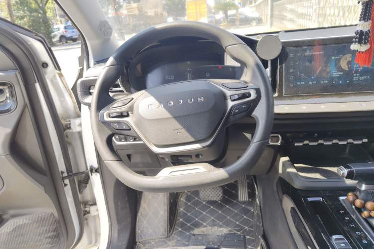 Used Baojun RM-5 2019 1.5T CVT Elite Version with 24-Hour Online Service 6 Seats
