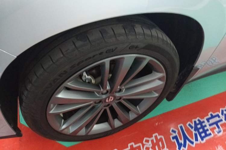 Used Leapmotor C16 2024 Range-Extended 200 Smart Enjoyment Edition Left Front Wheel Hub