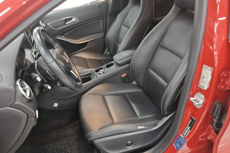 Used Mercedes-Benz GLA 2016 GLA 200 Fashion Model