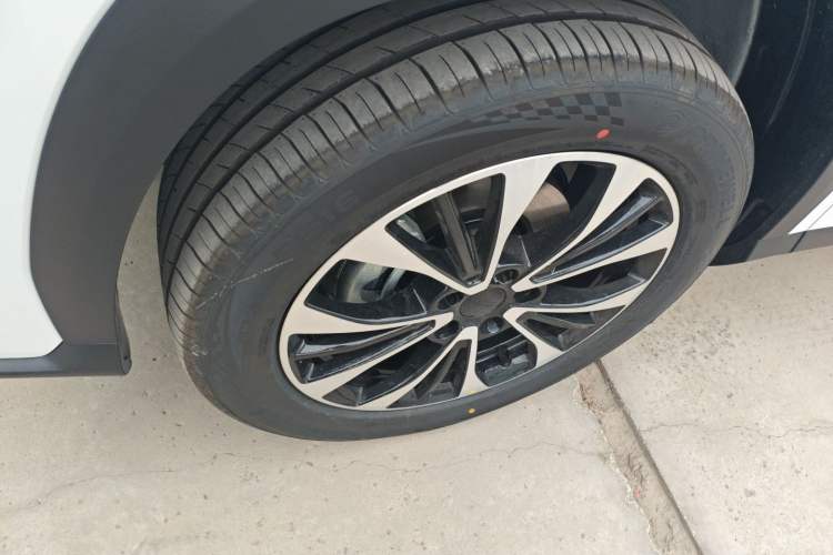 Used Geely Auto Emgrand X7 Sport 2026 Model 1.5TD Aspirational Left Front Wheel Hub