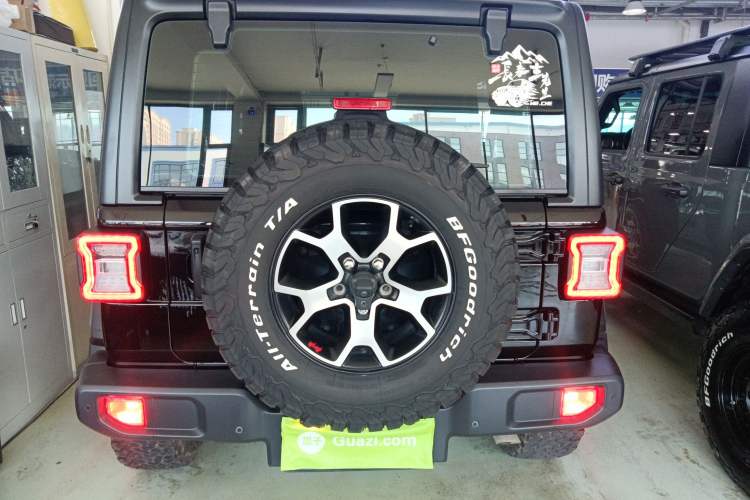 Used Jeep Wrangler 2019 2.0T Rubicon Four-Door Version China VI Emission Standard