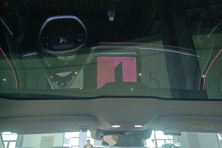 Used XPeng P7 2022 670E+ Headliner