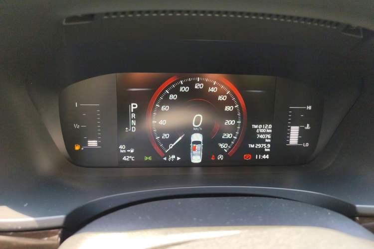 Used Volvo S90 2018 T4 Zhiyuan Edition Instrument Cluster