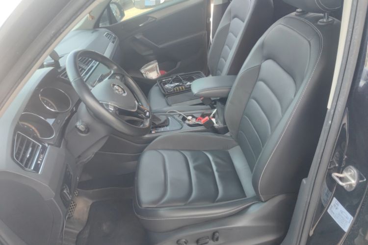 Used Volkswagen Tiguan L 2019 Revised 330TSI Automatic Two-Wheel Drive Smart & Luxury Edition China VI Standard Left Front Seat