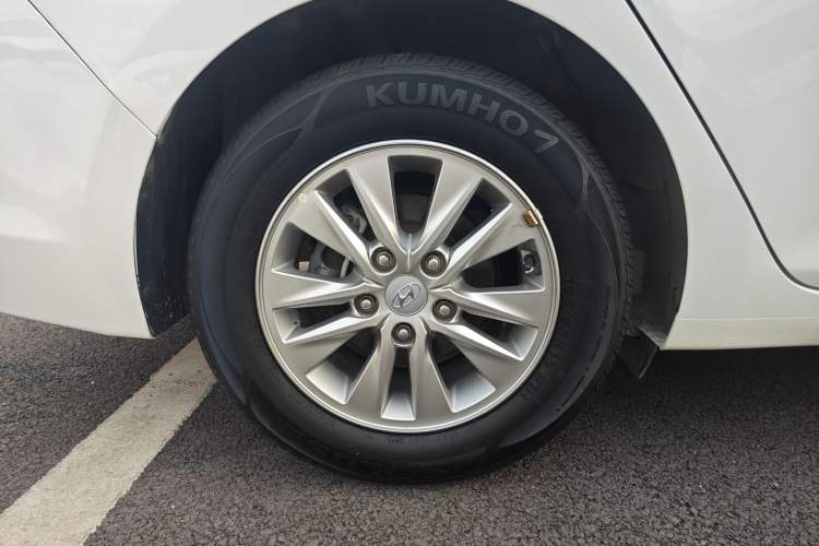 Used Hyundai Celesta 2018 1.6L Automatic GL Enjoyment Edition China VI compliant
