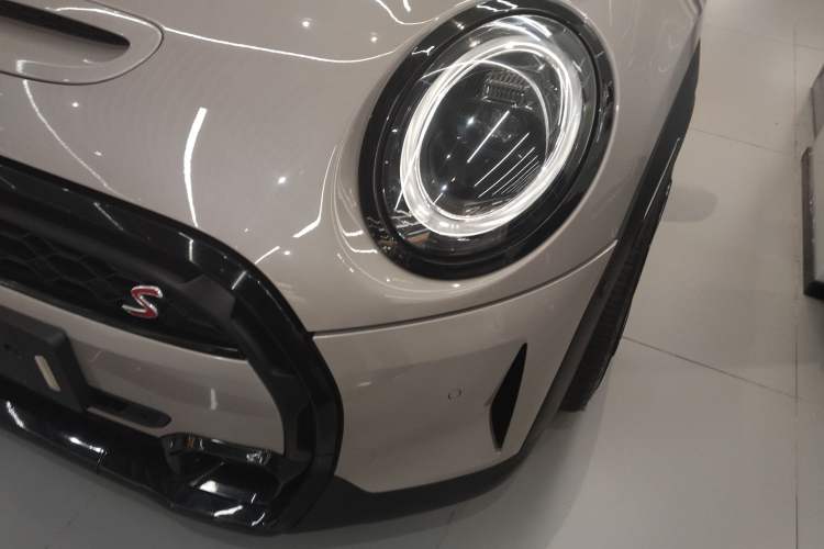 Used MINI MINI 2022 2.0T COOPER S Artist