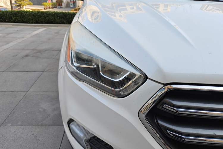 Used Ford Kuga 2019 EcoBoost 180 Two-Wheel-Drive Platinum Edition China V Standard