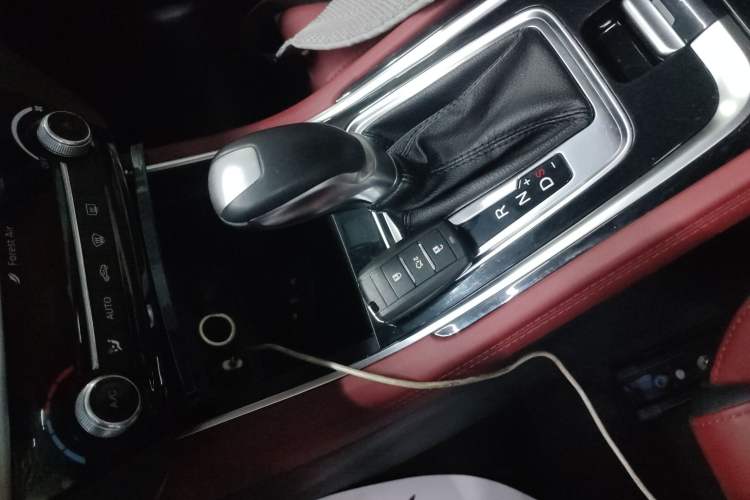 Used CHANGAN Eado 2019 Blue Whale Edition 280T GDI DCT Light-Speed Model
